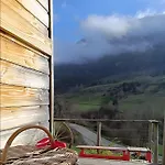Holiday home La Roulotte D'heidi
